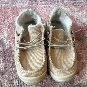 Forever Comfort Beige Corduroy Faux Fur Lined Women's Casual Shoes Sz 7